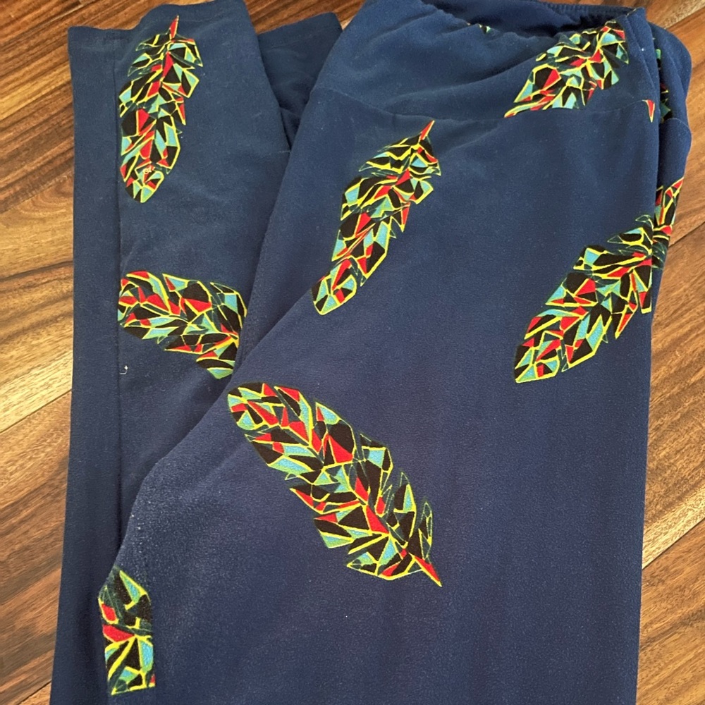 Lularol leggings size small